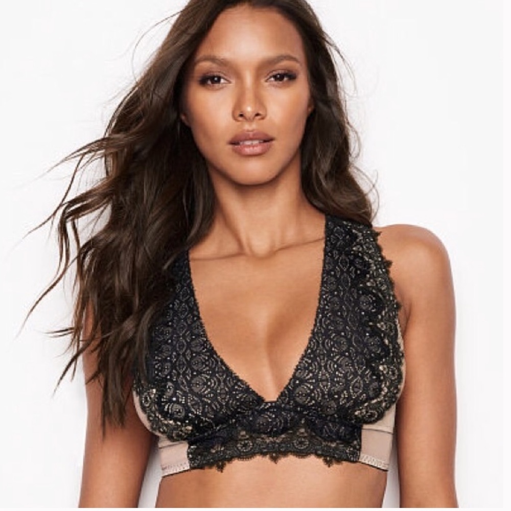 Victoria's Secret Plunge Chantilly Lace Bralette